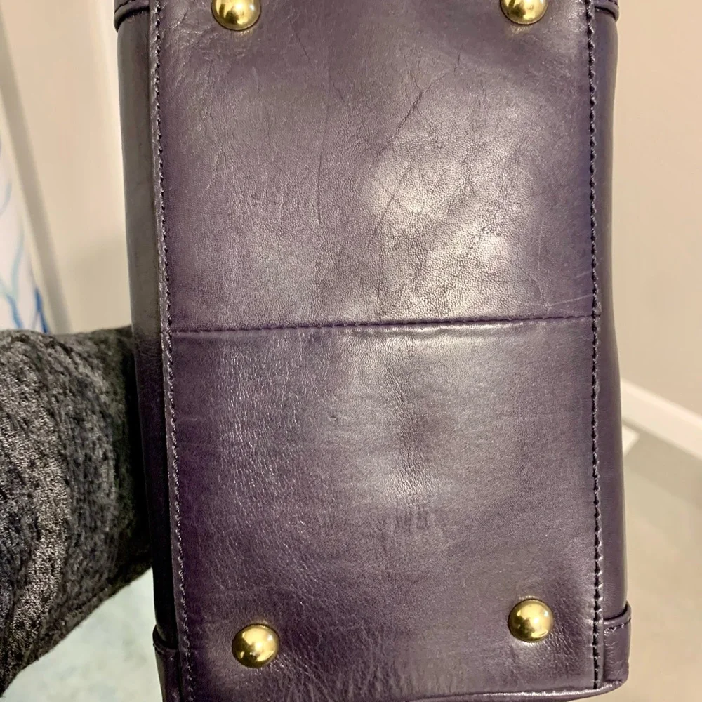 Tignanello Navy NWT Leather Italian Purse - Picture 9 of 11